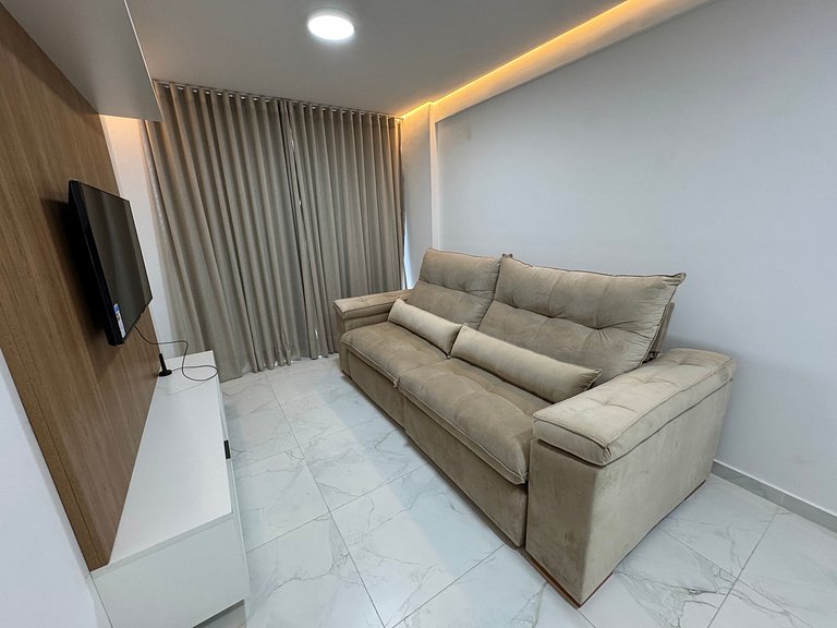 UM quarto em Manaíra e super varanda em andar alto AH705