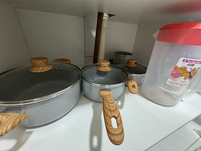 UM quarto em Manaíra e super varanda em andar alto AH705