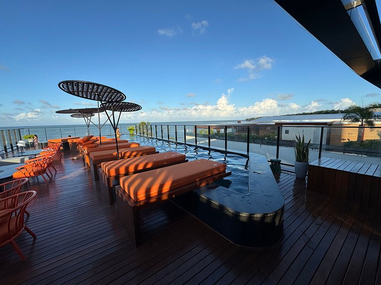 Setai à beira-mar com rooftop incrível