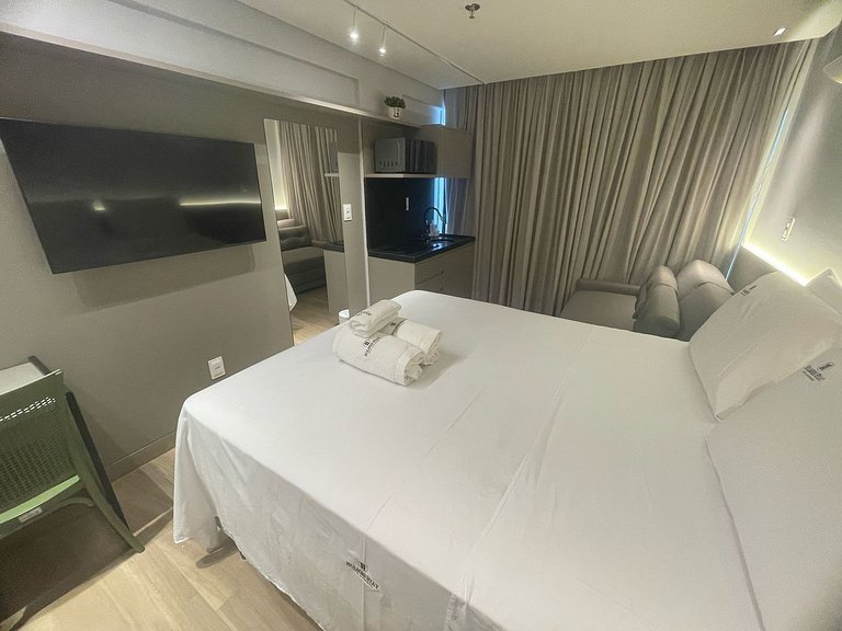 Flat beira-mar Cabo Branco com rooftop incrível AH215
