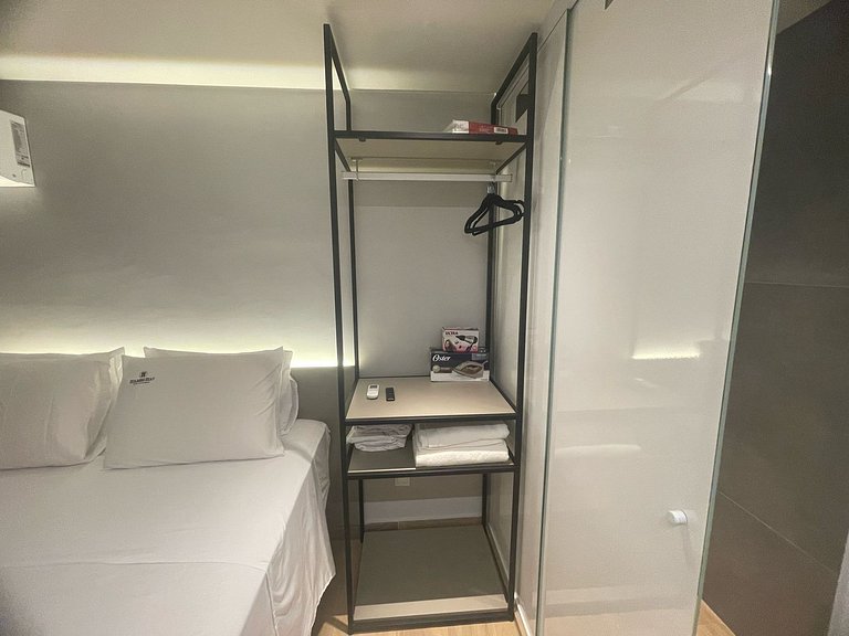 Flat beira-mar Cabo Branco com rooftop incrível AH215