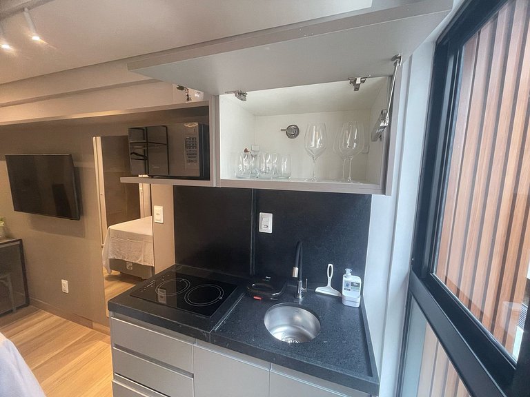 Flat beira-mar Cabo Branco com rooftop incrível AH215