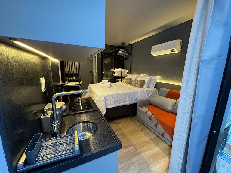 Flat Setai Cabo Branco beira-mar c/ varanda AHT12