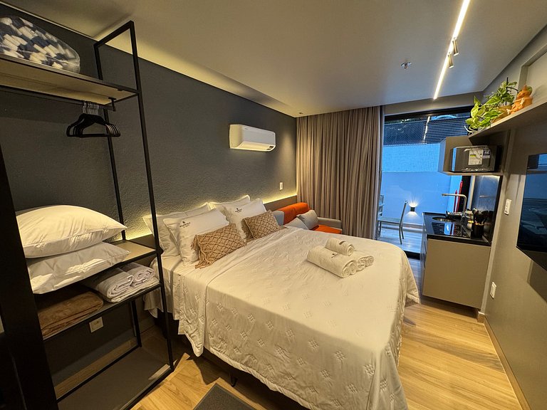 Flat Setai Cabo Branco beira-mar c/ varanda AHT12