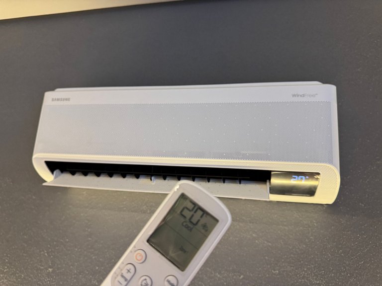 Flat Setai Cabo Branco beira-mar c/ varanda AHT12