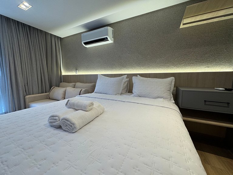 Flat beira-mar Cabo Branco com rooftop AH213