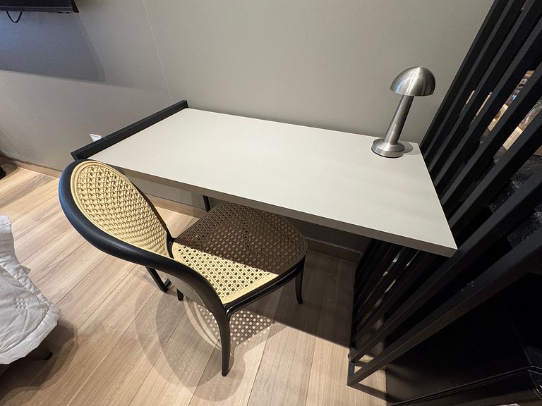 Flat Setai Cabo Branco beira-mar c/ varanda AHT12