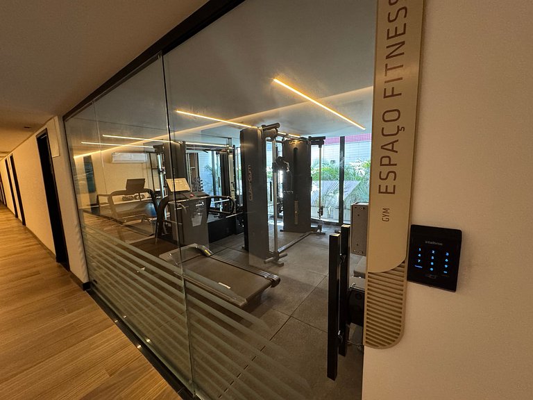 Flat beira-mar pé na areia com varanda AH 409