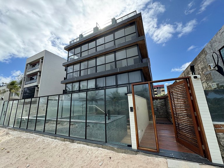 Flat beira-mar pé na areia com varanda AH 410