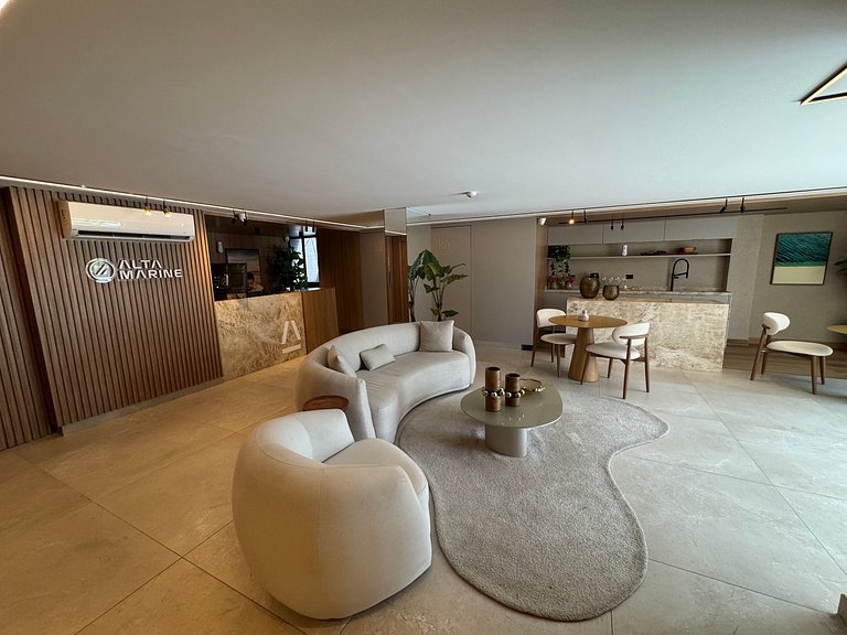 Flat beira-mar pé na areia com varanda AH 409