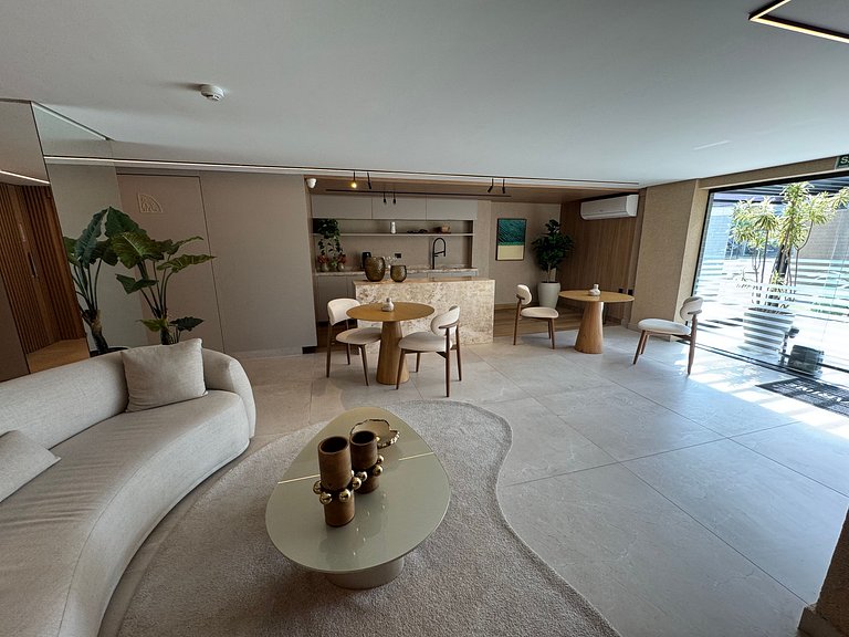 Flat beira-mar pé na areia com varanda AH 410