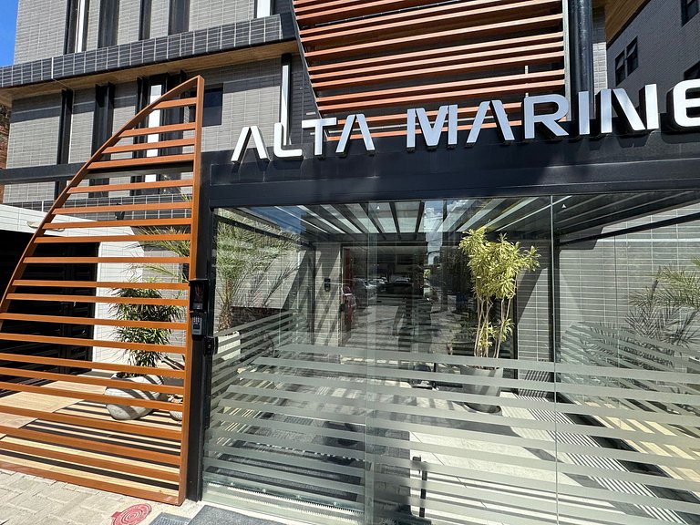 Flat beira-mar pé na areia com varanda AH 410