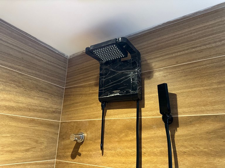 Flat beira-mar pé na areia com varanda AH 409