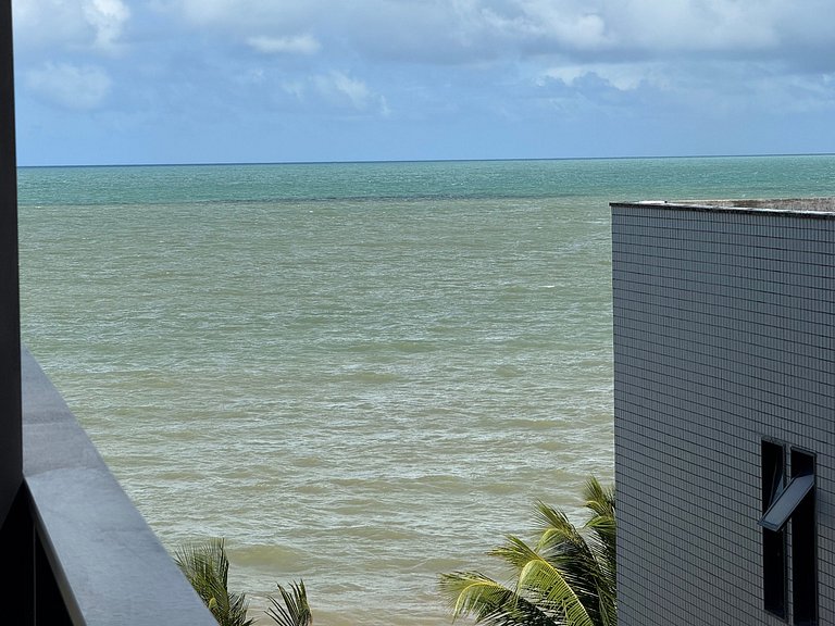 Flat beira-mar pé na areia com varanda AH 410