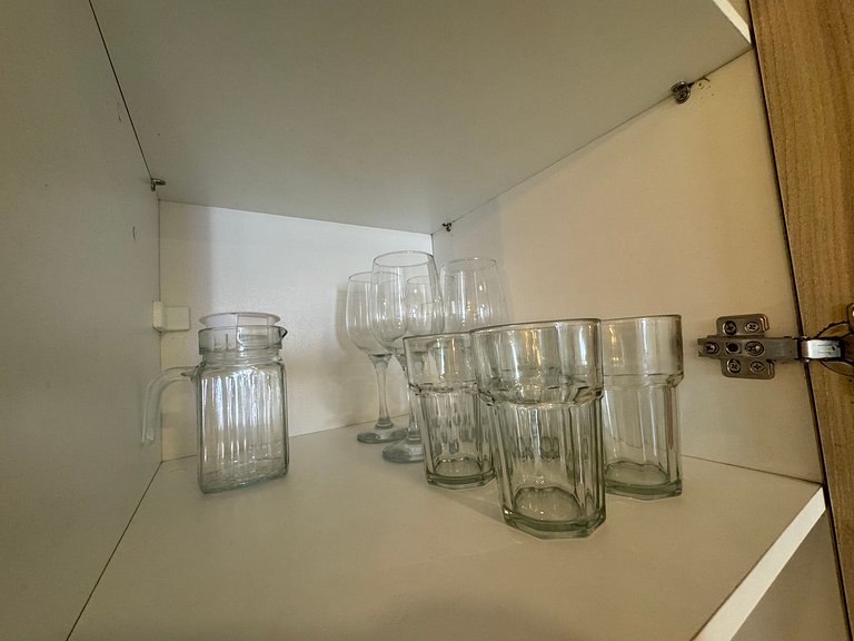 2 quartos com varanda em Manaíra AH206