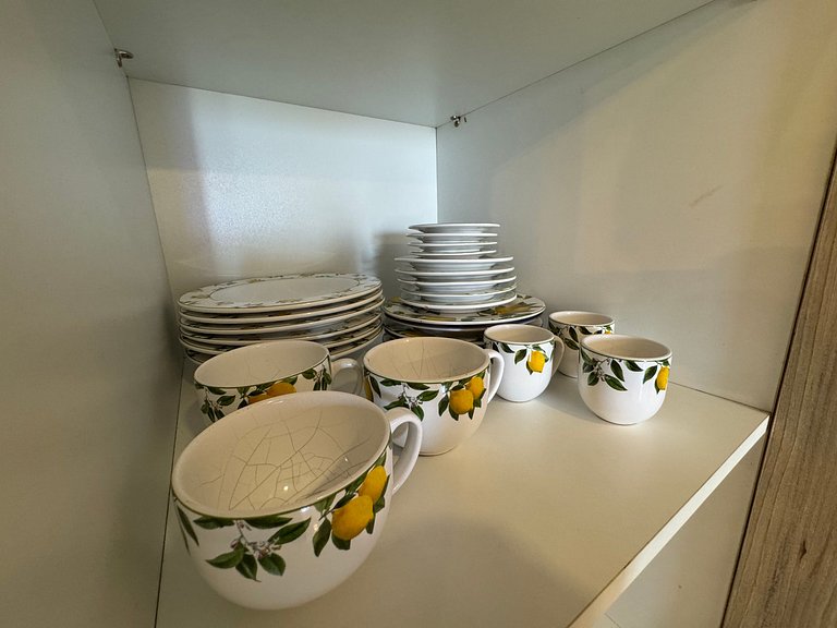 2 quartos com varanda em Manaíra AH206