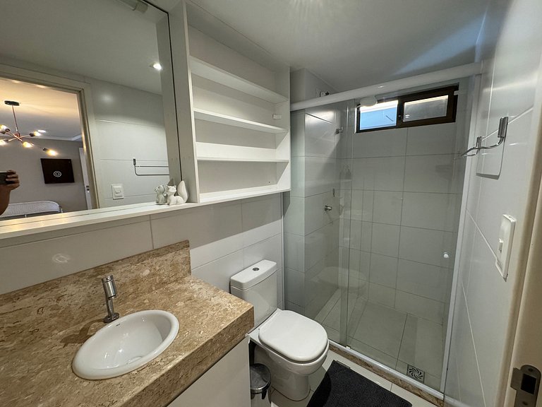 2 quartos com varanda em Manaíra AH206