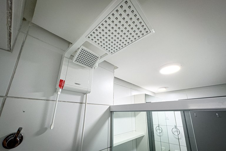 Apto com quarto e sala super varanda e vista AH705