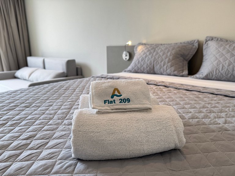 Flat de luxo completo no Acqua Tambau AQ209