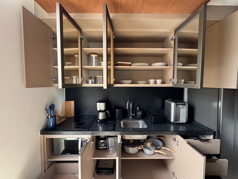 Flat de luxo completo no Acqua Tambau AQ214