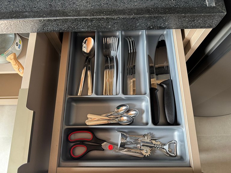 Flat de luxo completo em Tambau AQ214