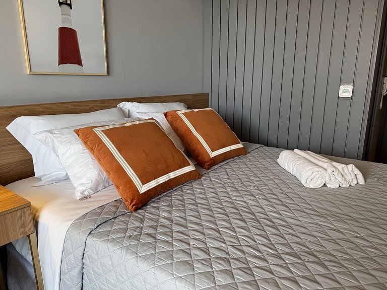 Flat de luxo com varanda no Acqua Tambau AQ4X7