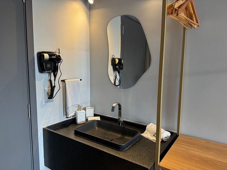 Flat de luxo completo em Tambau AQ407