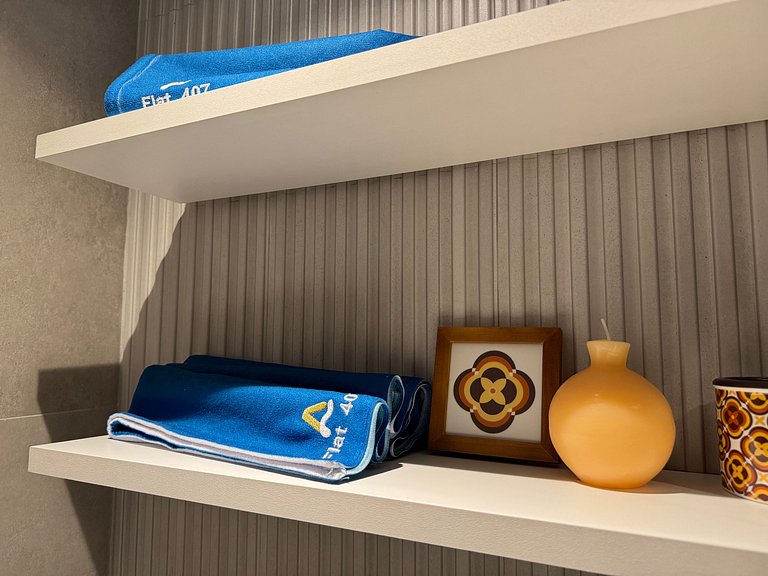 Flat de luxo com varanda no Acqua Tambau AQ4X7