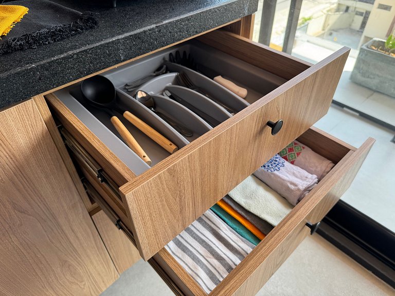 Flat de luxo com varanda no Acqua Tambau AQ4X7