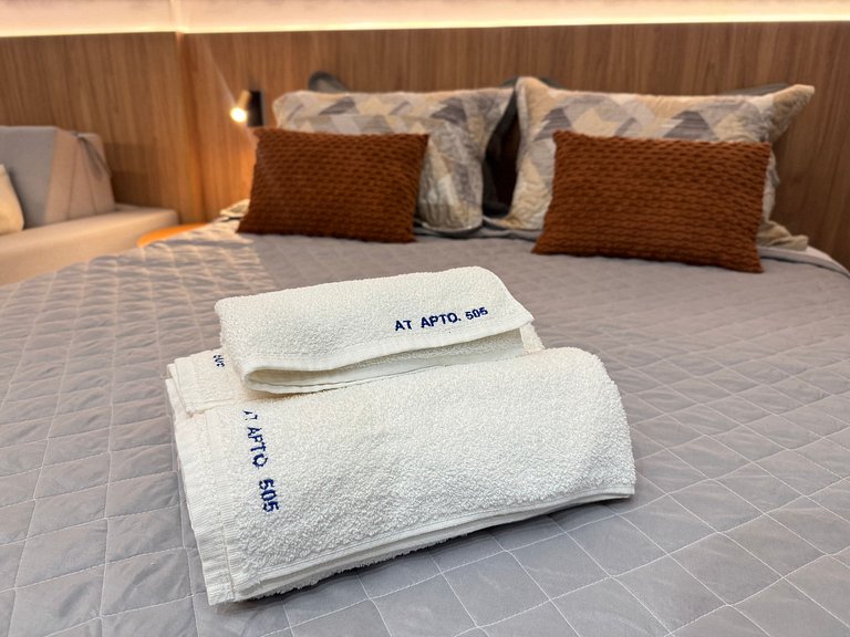 Flat de luxo completo no Acqua Tambau AQ5X5