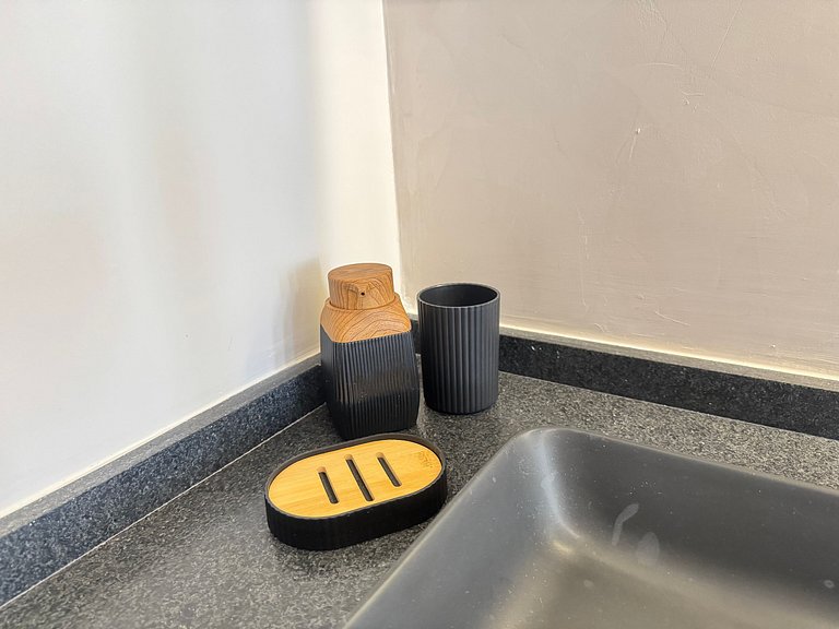 Flat de luxo completo no Acqua Tambau AQ107