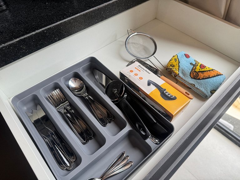 Flat de luxo completo no Acqua Tambau AQ107