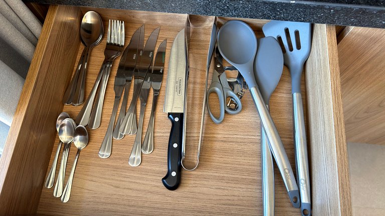 Flat de luxo completo no Acqua Tambau AQ62X