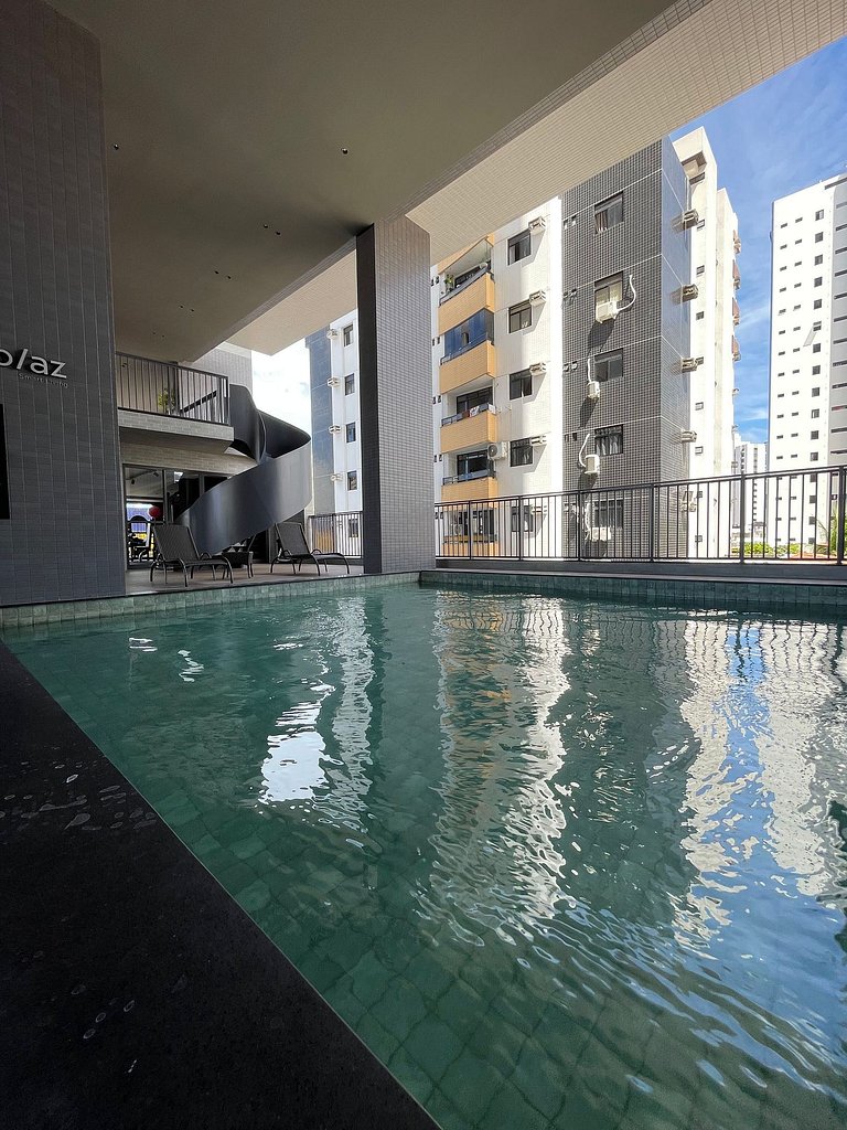 Flat Moderno em Manaíra com lazer completo QH603