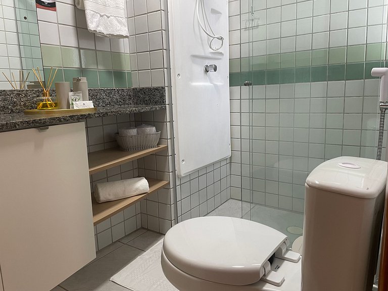 2 quartos em Tambaú perto de tudo! AH508