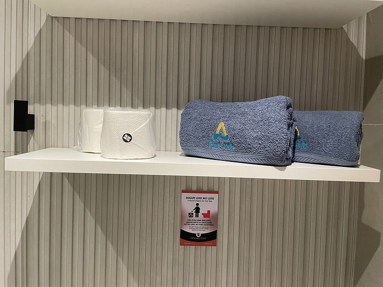 Flat de luxo com varanda no Acqua Tambau AQ4I8