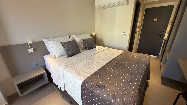 Flat de luxo completo no Acqua Tambau AQ3X1