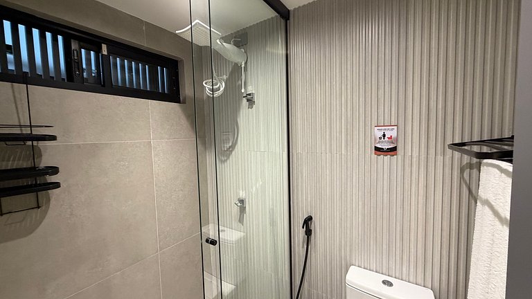 Flat térreo com terraço no Acqua Tambau AQTX3