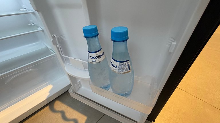 Flat térreo com terraço no Acqua Tambau AQTX3