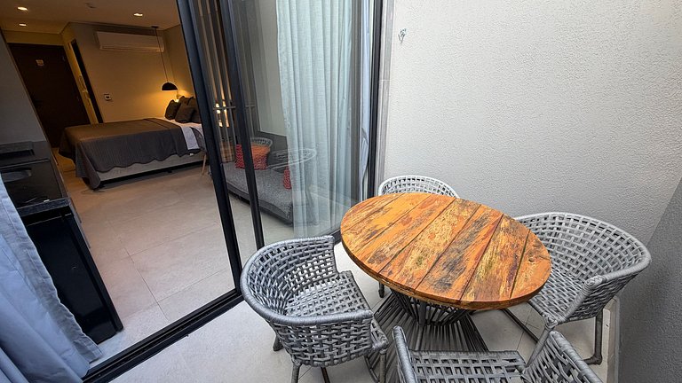Flat térreo com terraço no Acqua Tambau AQTX3