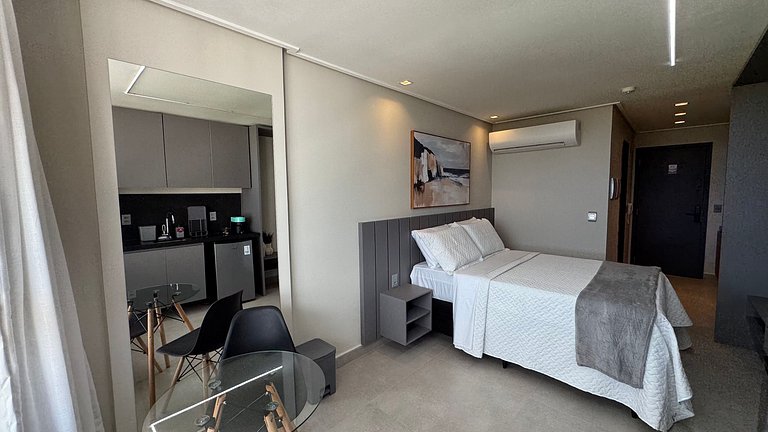 Flat de luxo com varanda no Acqua Tambau CD4I2