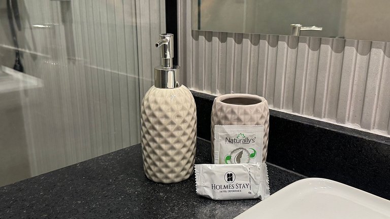 Flat de luxo com varanda no Acqua Tambau CD4I2