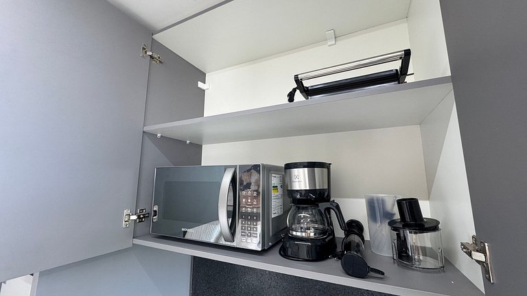 Flat de luxo com varanda no Acqua Tambau CD4I2